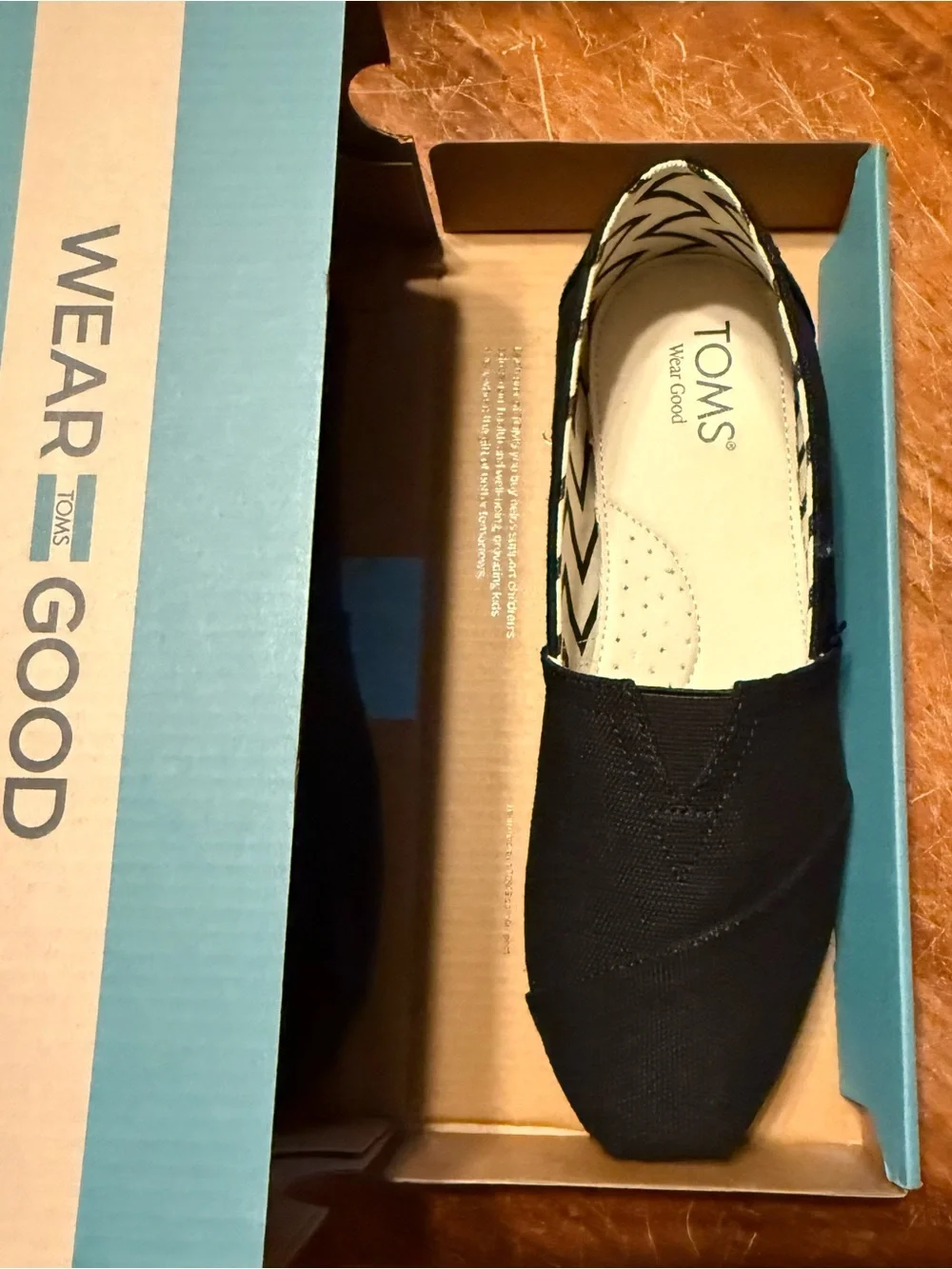 NIB - TOMS Women’s Classic Canvas Slip-On Shoes - Black-size 9